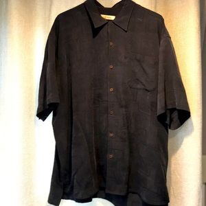 Tommy Bahama shirt sleeve shirt.